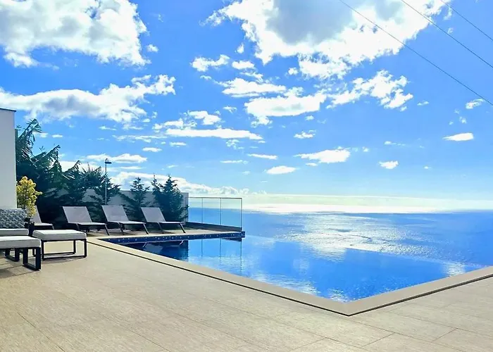 Le Maison Deluxe Madeira - Where You Breath Peace!