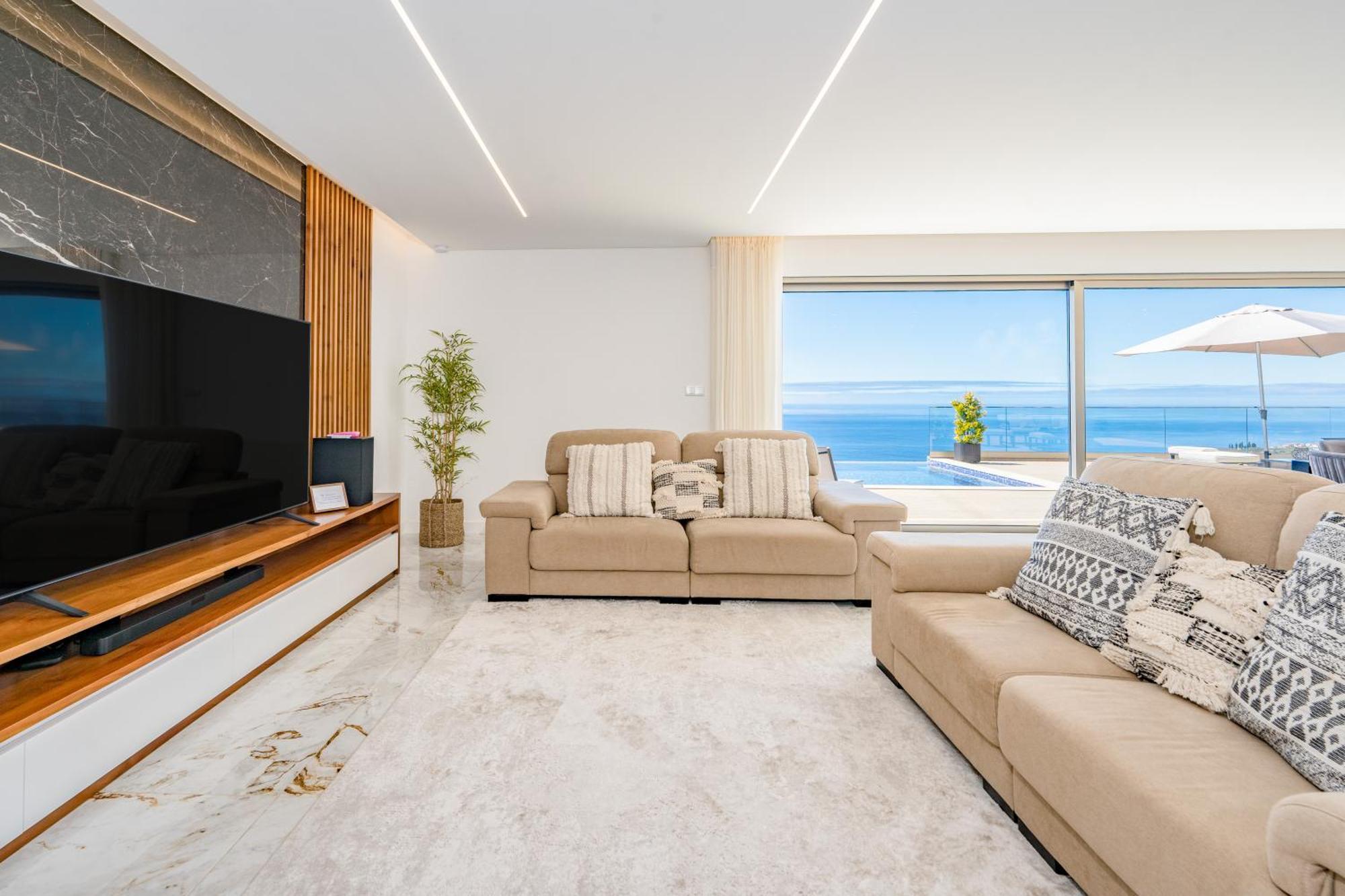 Willa Le Maison Deluxe Madeira - Where Breath Peace!