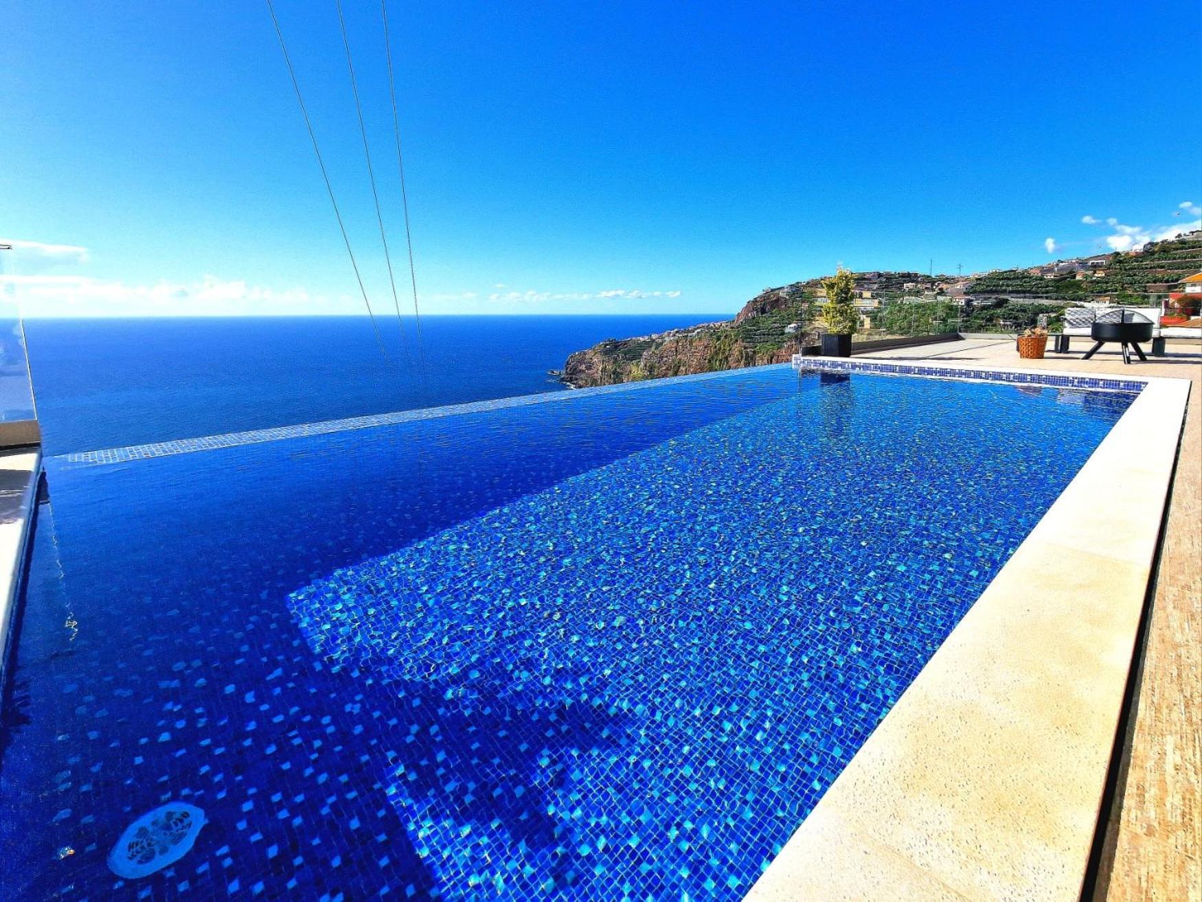 Le Maison Deluxe Madeira - Where Breath Peace! Ponta do Sol (Madeira)